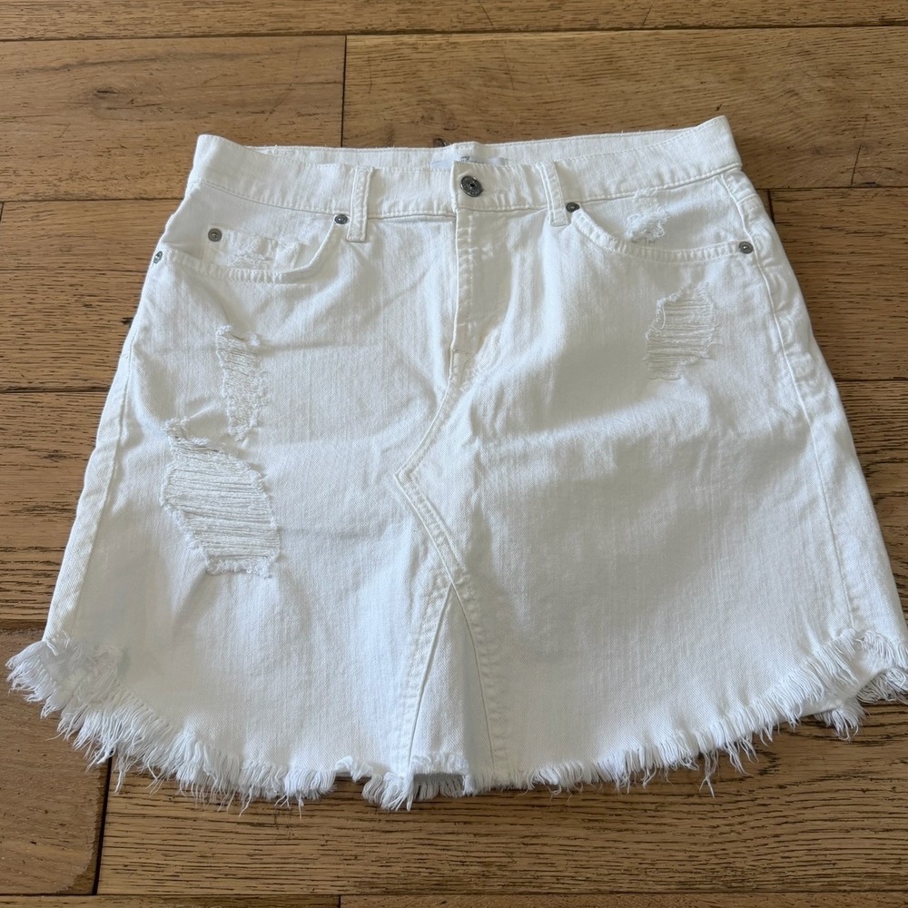 7 For All Mankind Womens White Distressed Denim Mini Skirt Raw Hem Size 28 (611)